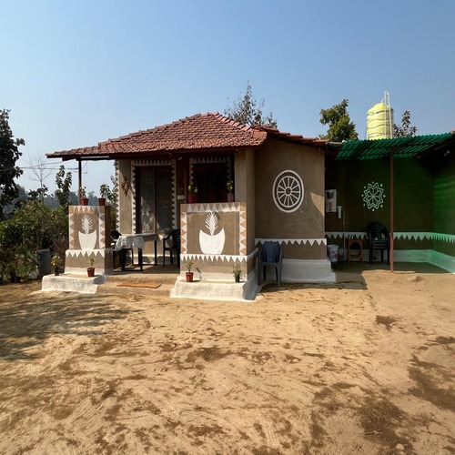 Farm View Homestay 